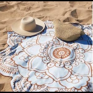 Vix Paula Hermanny Lotus Towel